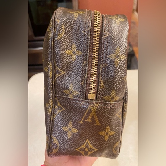 LOUIS VUITTON Monogram Trousse Toilette 28, Box, Dust, & Gift Bags, LV Card, EUC - Picture 13 of 15